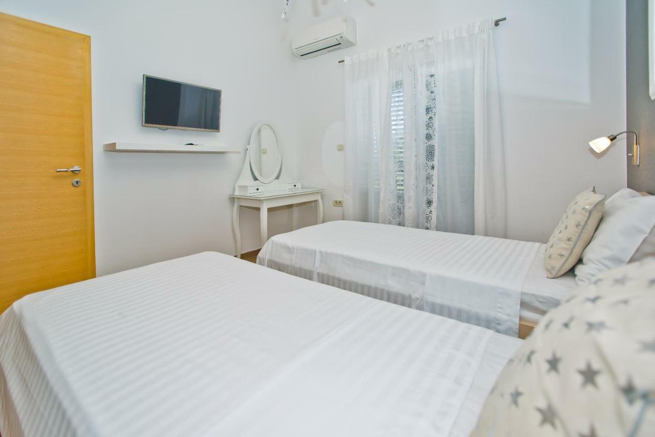 Island Hvar Seaside Villa Levanda With Beach, Pool & Seaview Hvar Town Kültér fotó